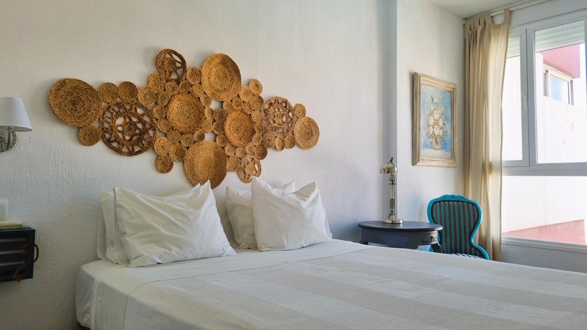 Neptuno Torrecilla Beach Nerja Exterior photo